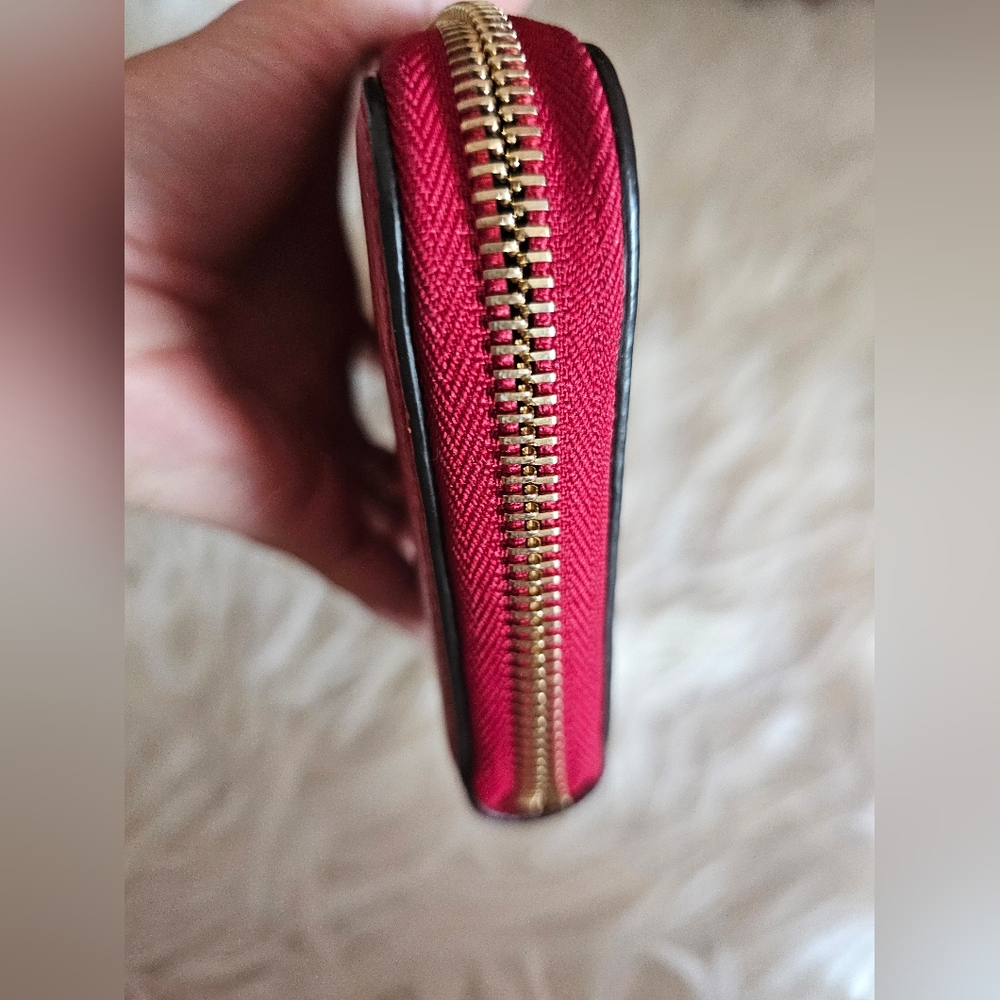Gucci Red Long Wallet - Picture 6 of 17